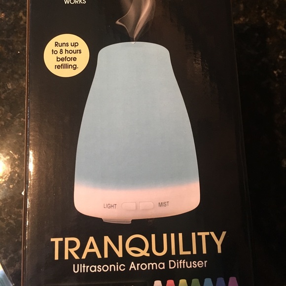 Aromatherapy Oil & Diffuser Set - Picture 8 of 8